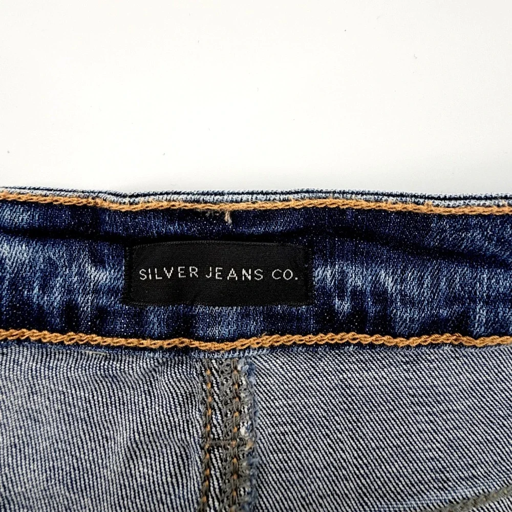 Silver Jeans Co Sure Thing Long Short Womens 31 Indigo NWT High Rise Distressed